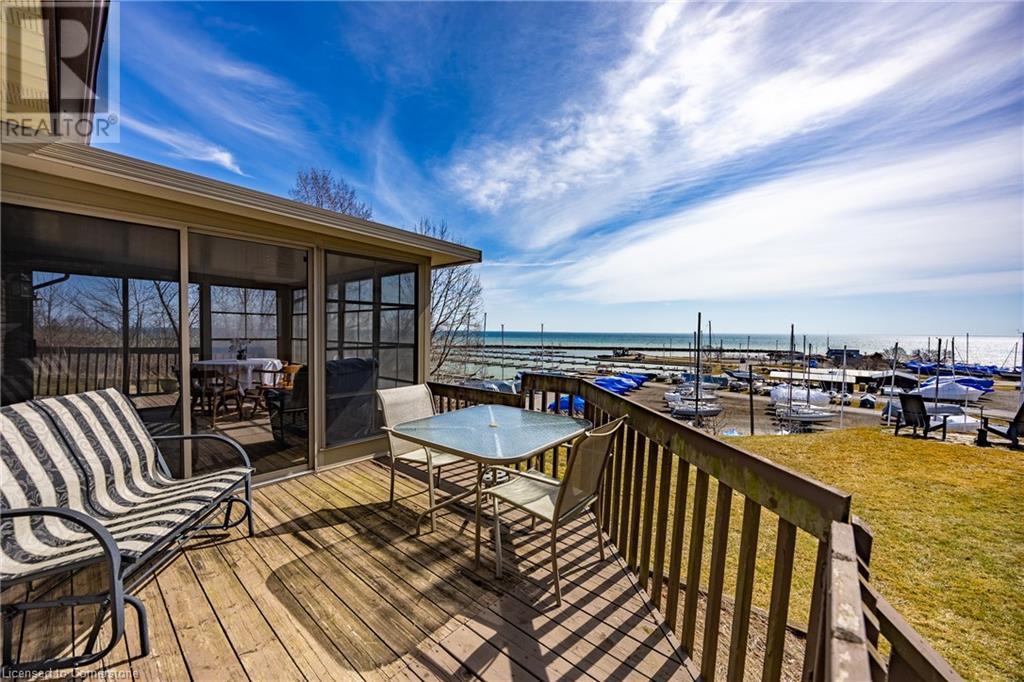 16 DEAN Avenue, Port Dover