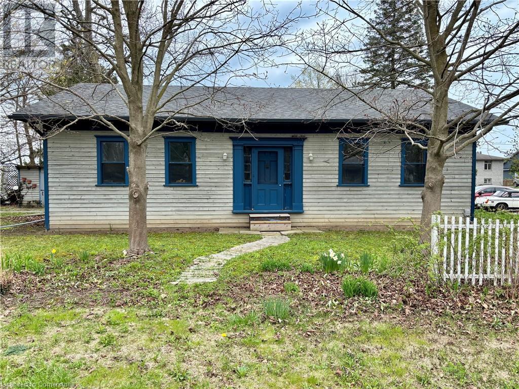 627 NELSON Street W, Port Dover