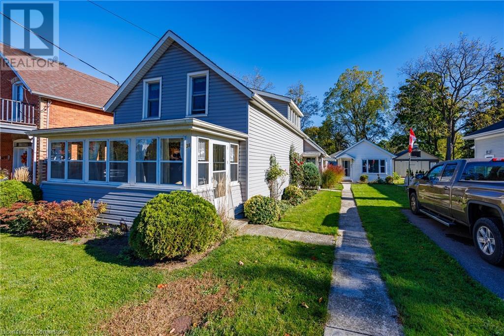 38 ST. ANDREW Street, Port Dover