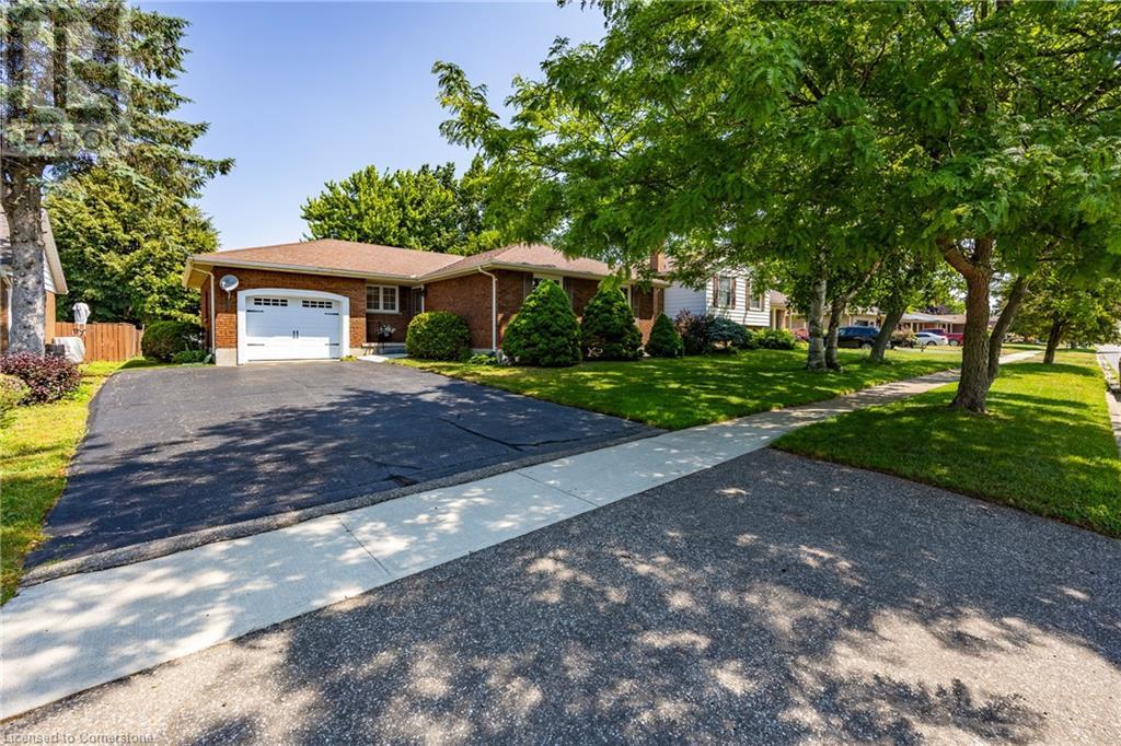 99 LYNNDALE Road, Simcoe