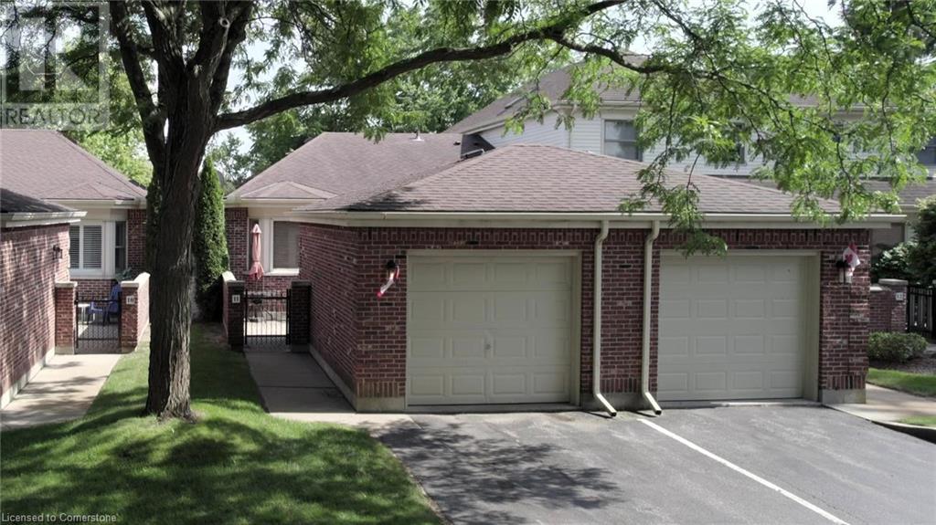42 DONLY Drive S UnitNo. 11, Simcoe