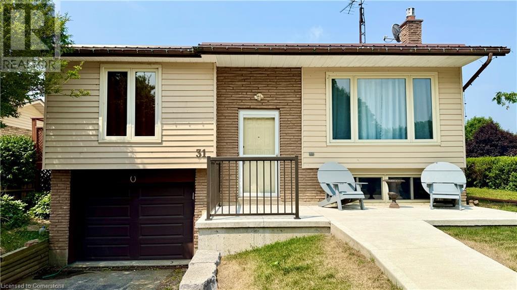 31 AARON Drive, Port Dover