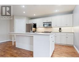 332 DUNCOMBE Road - 10