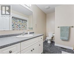 332 DUNCOMBE Road - 13