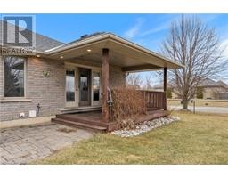 332 DUNCOMBE Road - 31