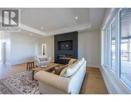 34 ANDREW Avenue - 19