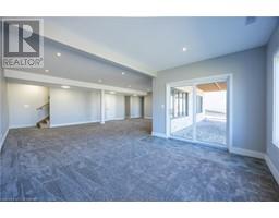 34 ANDREW Avenue - 26