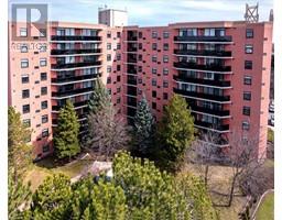 9 BONHEUR Court UnitNo. 606 - 1