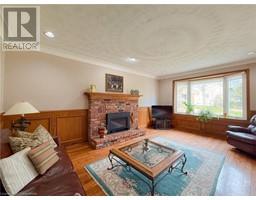 499 BUSH Drive - 19