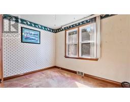 40 PARKER Drive - 16