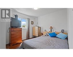 28 THOMPSON Drive - 16