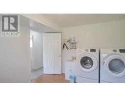 28 THOMPSON Drive - 27