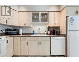 55 RIDGEWOOD Drive - 10