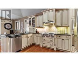 53 WOODLAND Drive - 12
