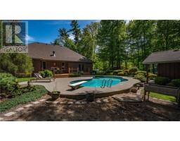 53 WOODLAND Drive - 36