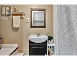 42 HAWTHORNE Avenue - 21