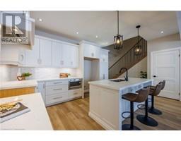 215 LAFAYETTE Street E - 9
