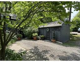 78 QUEENSWAY Drive E - 2