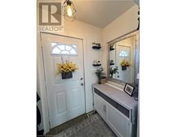 78 QUEENSWAY Drive E - 8