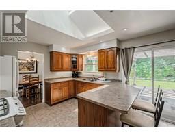 9 EDEN Place - 22