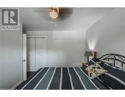 9 EDEN Place - 32