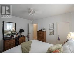 94 QUEENSWAY Road E - 13
