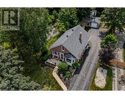 94 QUEENSWAY Road E - 2