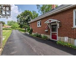 94 QUEENSWAY Road E - 23