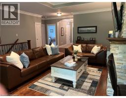54 ANGLER Avenue - 11