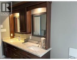 54 ANGLER Avenue - 21