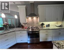 54 ANGLER Avenue - 27