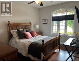 54 ANGLER Avenue - 6