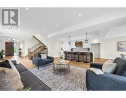 85 DUCHESS Drive - 12