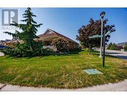 103 UPPER CANADA Drive - 21