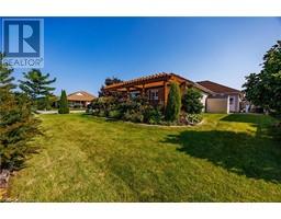 103 UPPER CANADA Drive - 27