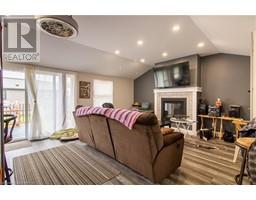 20 4TH Avenue - 22