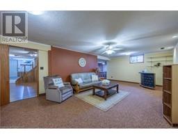 21 MCDOWELL Road W - 32
