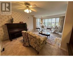 44 WOODHOUSE Avenue - 16