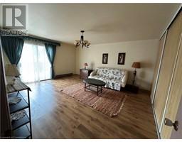 44 WOODHOUSE Avenue - 25