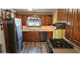 8 OAKWOOD Avenue - 16