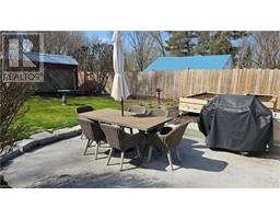 8 OAKWOOD Avenue - 35