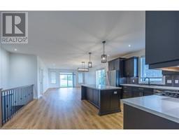 207 GIBBONS Street - 4