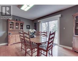 28 WOODLAND Crescent - 12