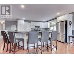 28 WOODLAND Crescent - 13