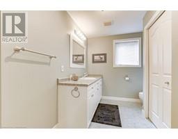 28 WOODLAND Crescent - 33