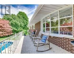 31 LYNNDALE Road - 24