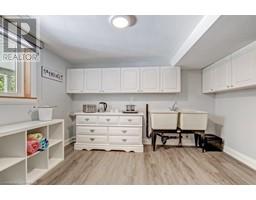 31 LYNNDALE Road - 29
