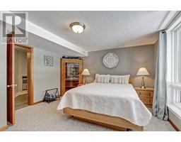 31 LYNNDALE Road - 31