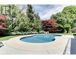 31 LYNNDALE Road - 39