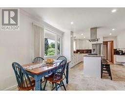 31 LYNNDALE Road - 6